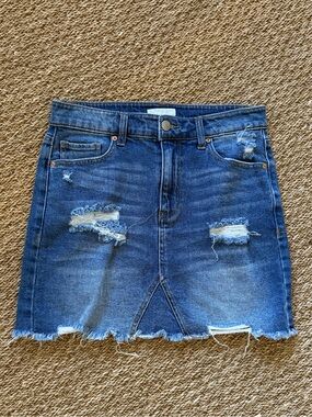 Tinseltown Distressed Denim Mini Skirt w/Frayed Hem NWOT
